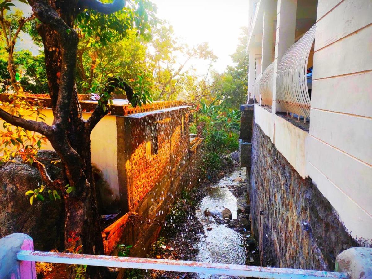 Hill Hoppers Hotel Rishīkesh Dış mekan fotoğraf